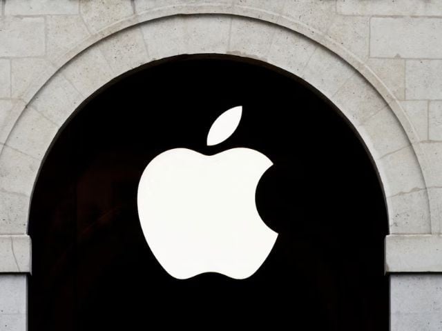 Apple’s China listed supplier loses stocks after Trump unveils tariffs | The Express Tribune