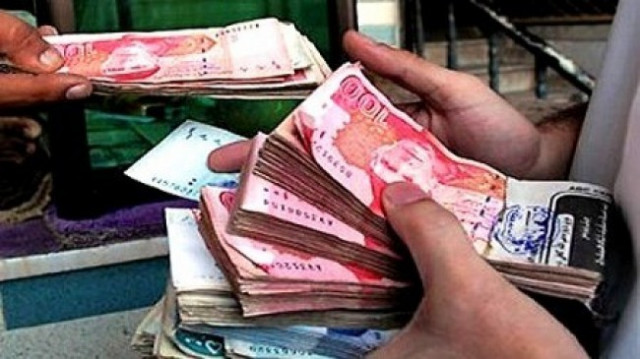 Rupee extends rally with gains of 20 paisa | The Express Tribune