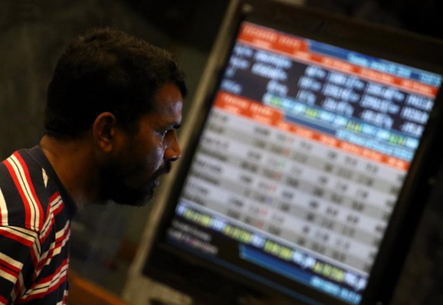 PSX sheds 880 points on profit-taking | The Express Tribune