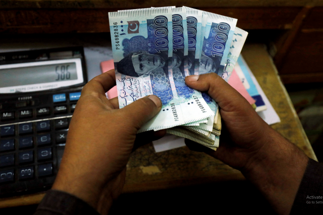 Remittances rise 11.3% YoY to $3.2bn in September | The Express Tribune